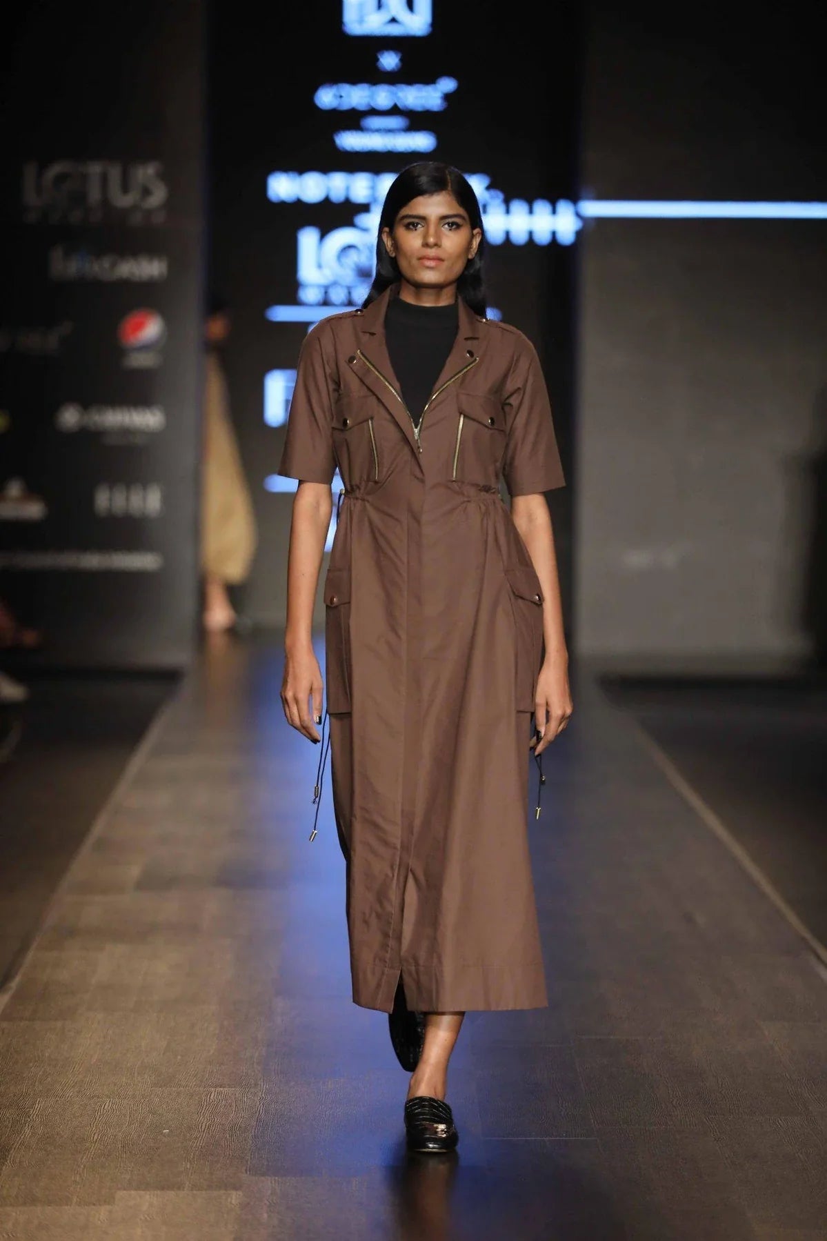 TIRO DRESS